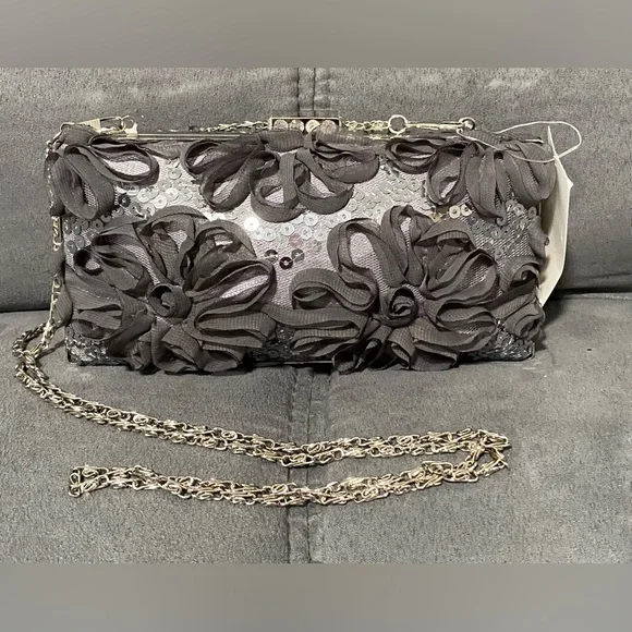 Versona Gray/Silver Floral Sequin Clutch Bag Removable Straps NWT - Picture 1 of 11
